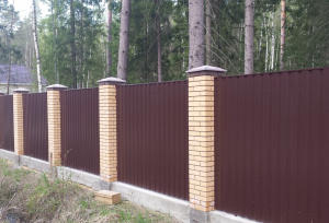 Забор из профнастила  2.5 м*51 м